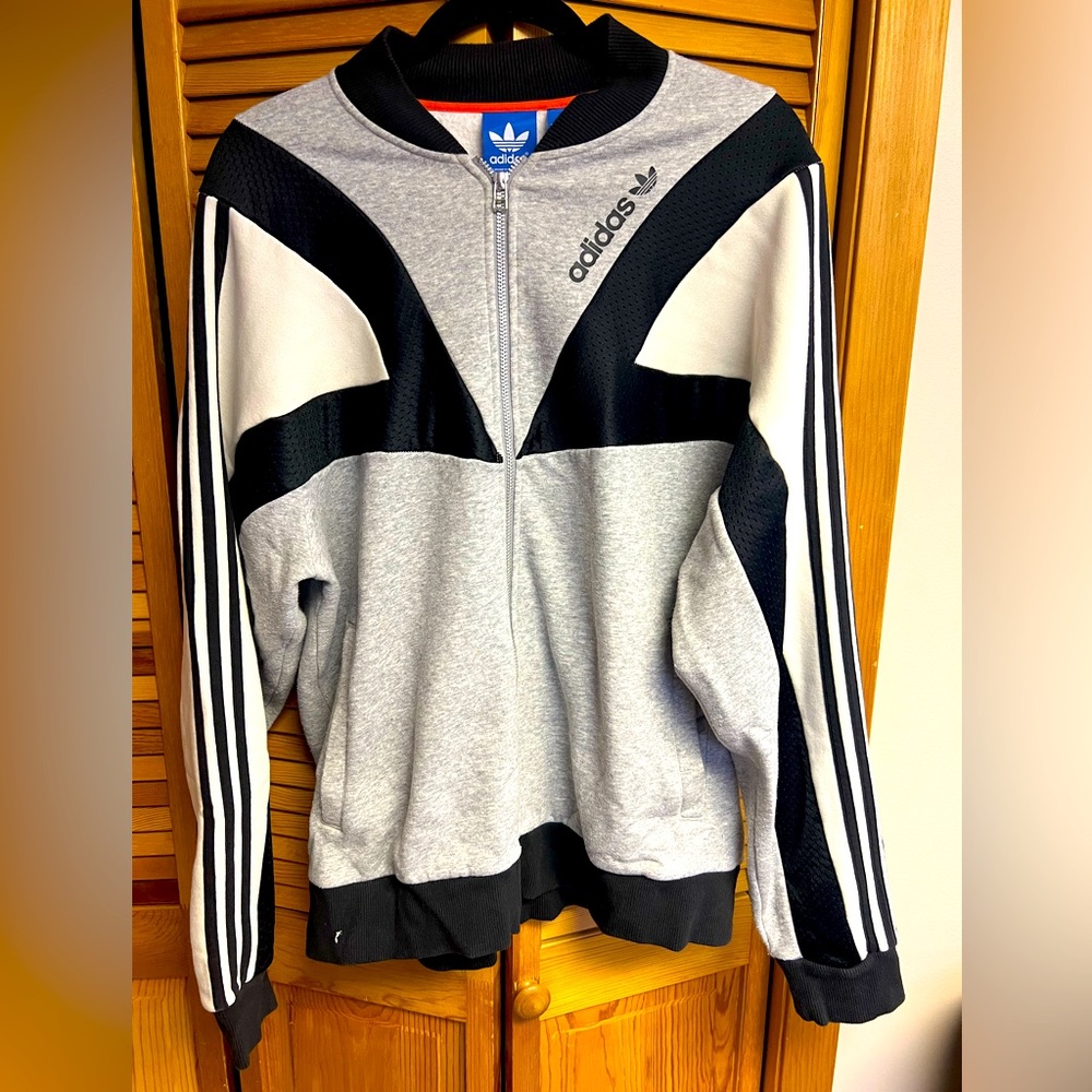 Adidas sweat jacket XL